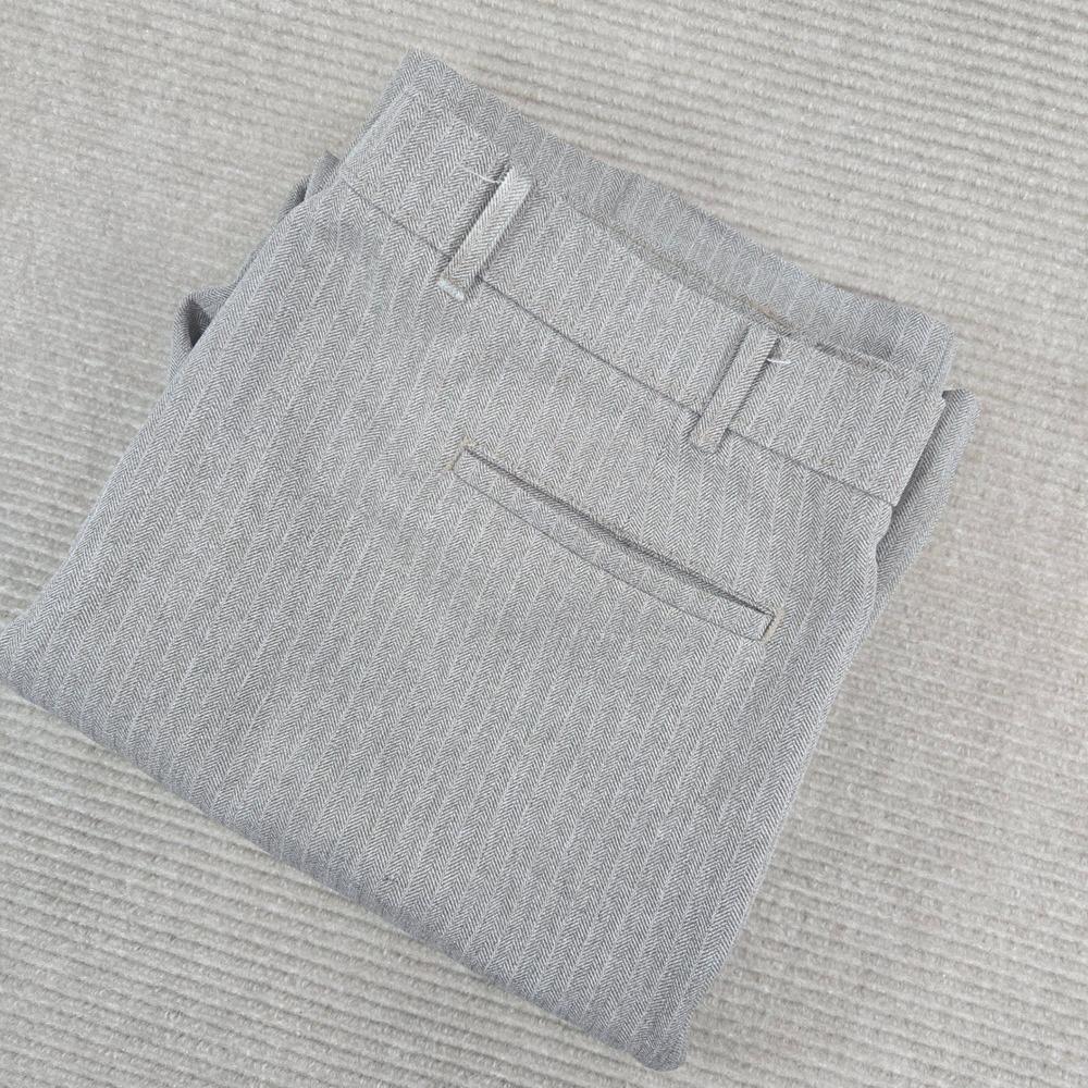 Levi's Mens 38x31 Grey Herringbone Action Slacks Dress Pants